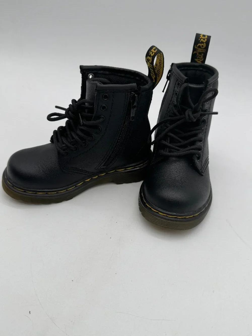 Dr. Martens ** dr